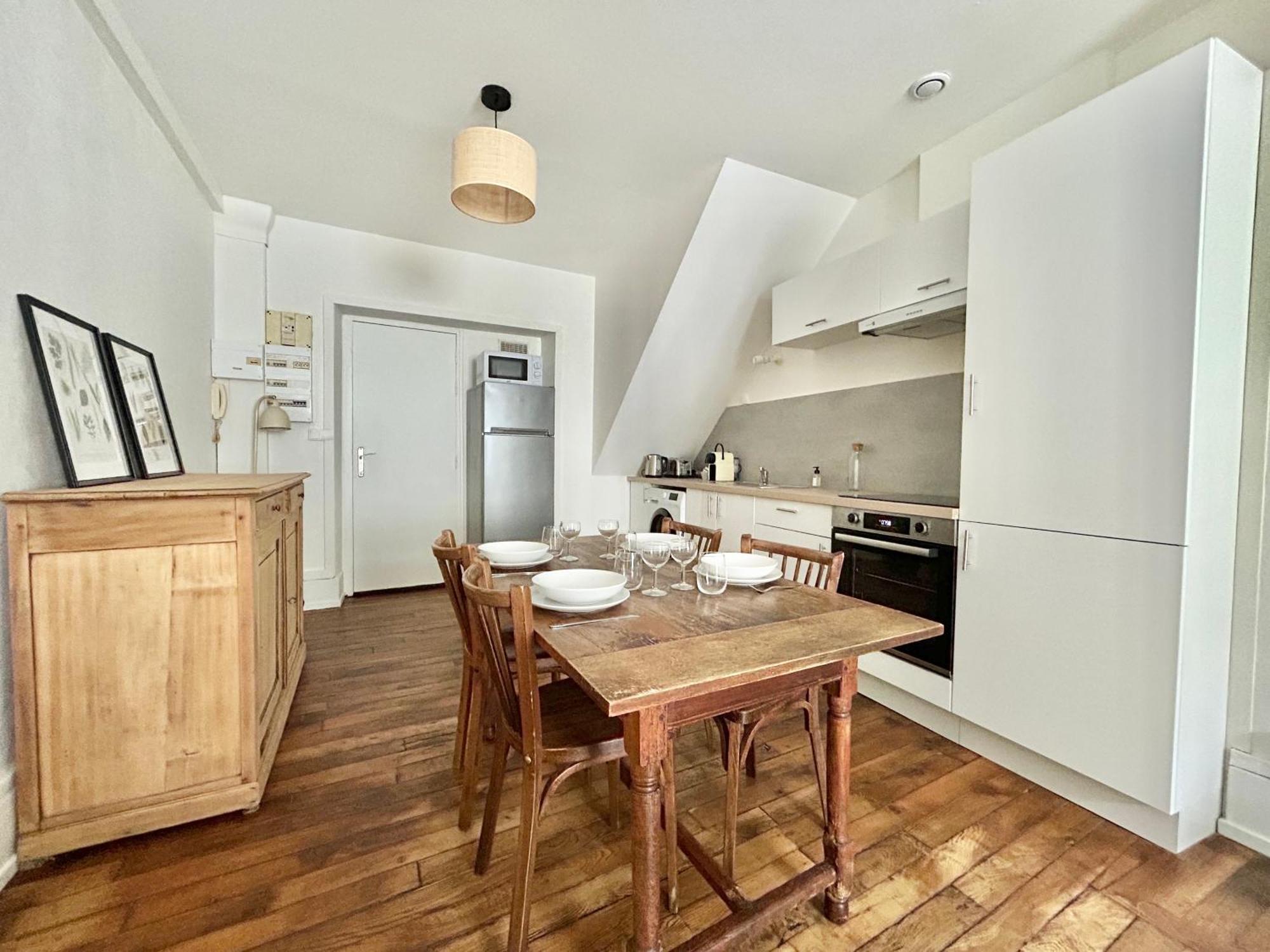 Appartement Pinede - 2 Chambres - Centre Ville Orléans Dış mekan fotoğraf